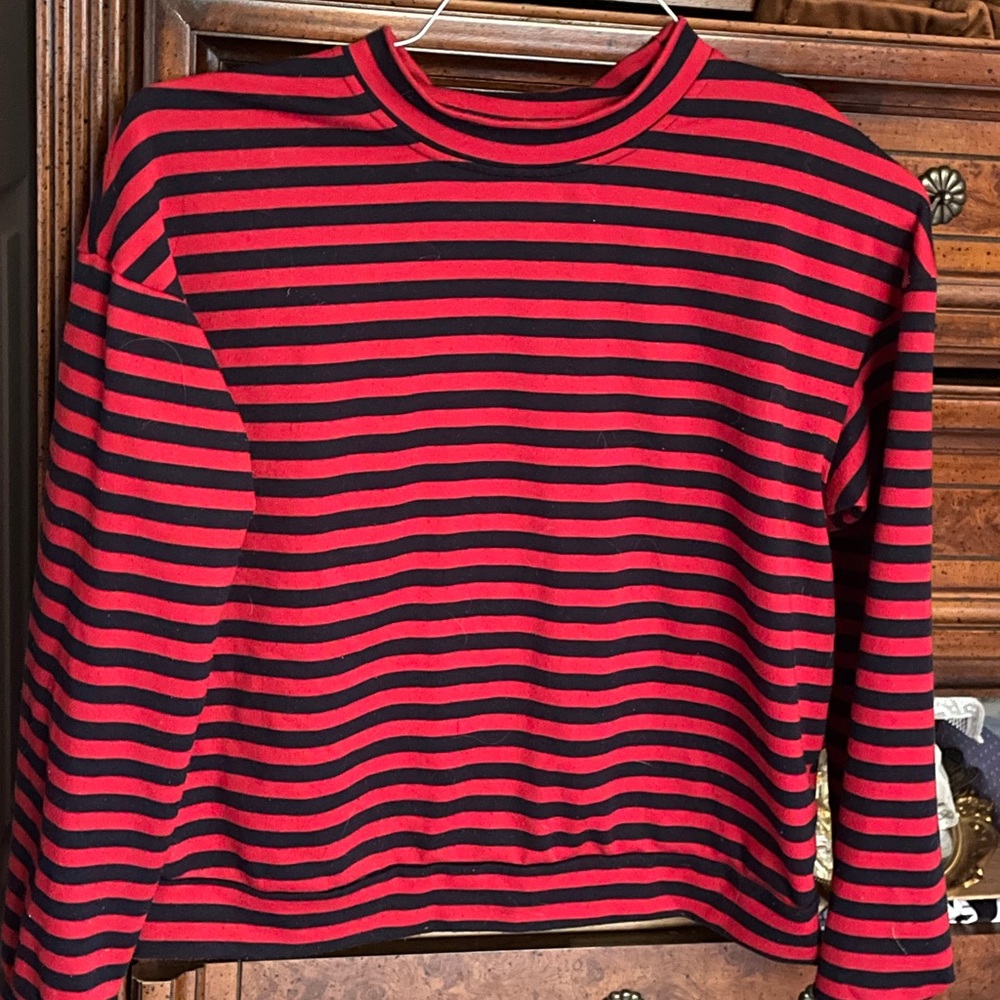 red and navy blue striped sweatshirt